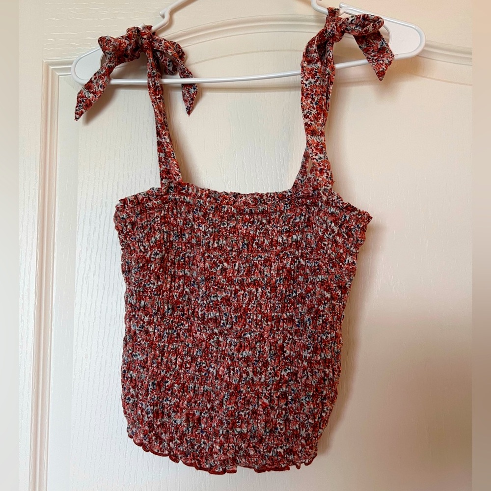 Abercrombie top size small EUC